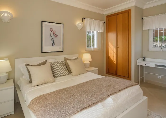 Vivenda Kristina Βίλα Luz