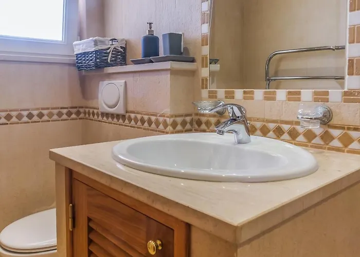 Vivenda Kristina Βίλα *