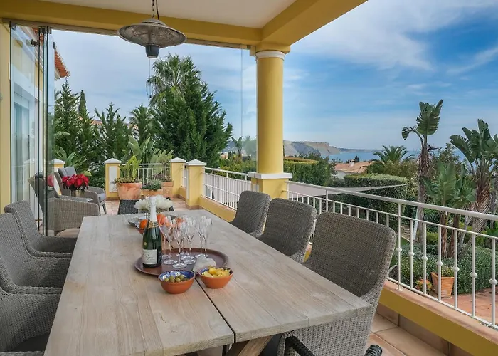 Vivenda Kristina וילה *