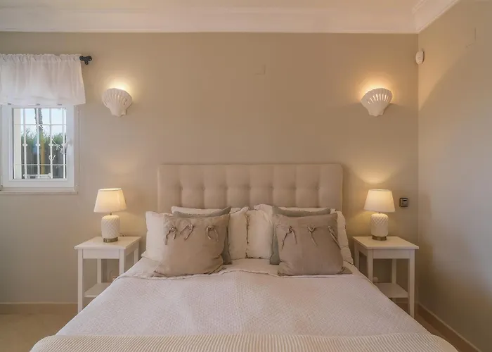 Vivenda Kristina וילה Senhora da Luz